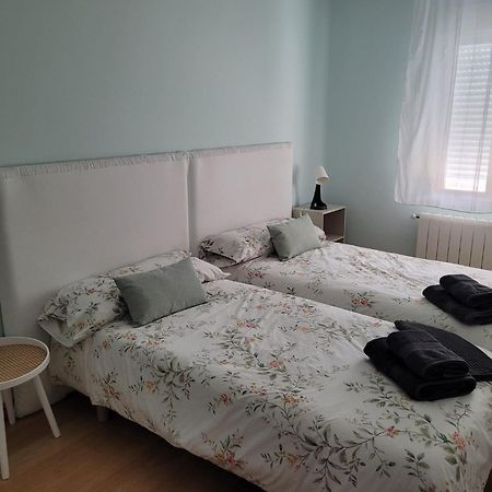 Vivienda Al Pie Del Castillo Бургос Экстерьер фото